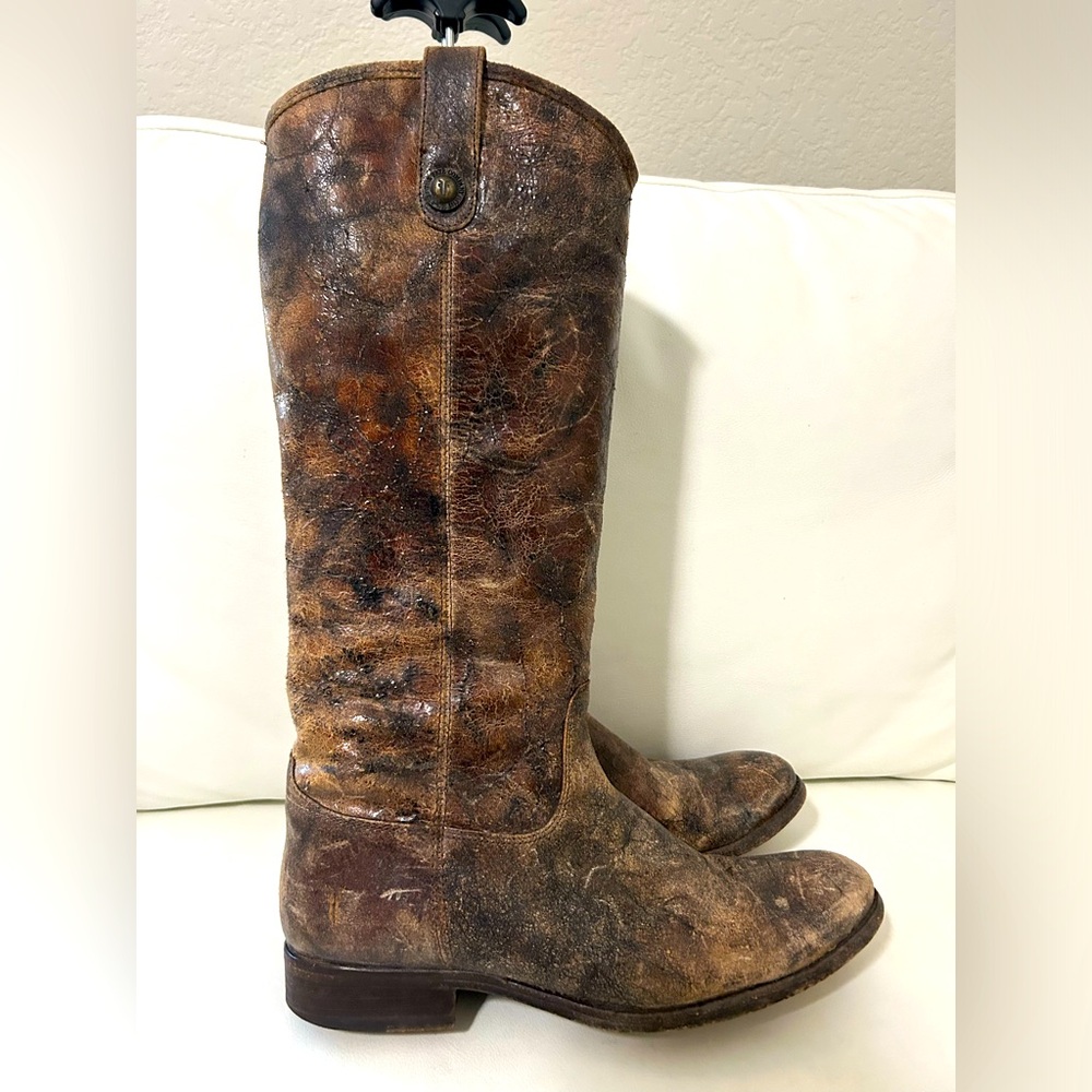 FRYE MELISSA BOOTS!  Gently worn and purchased at Nordstrom. SIZE 10
